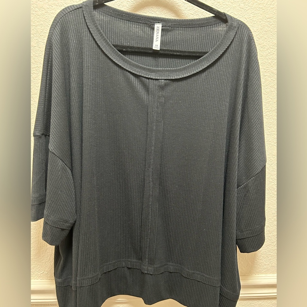 Zenana black boxy ribbed tee top featuring raw edges sz3x